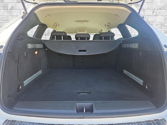 Vehicle image 8 Vehicle image 8