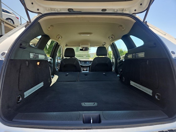 Vehicle image 9 Vehicle image 9