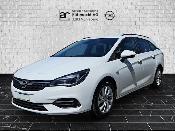 First vehicle image First vehicle image