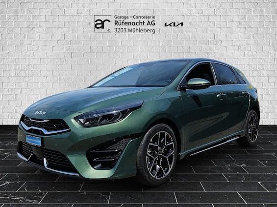 First vehicle image