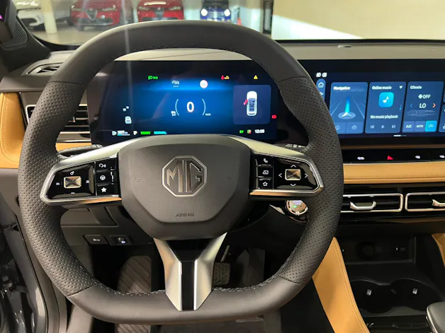 MG HS 1.5 Hybrid Luxury