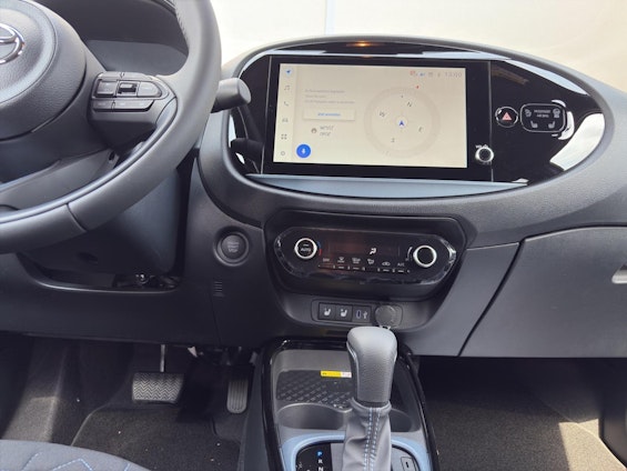 Vehicle image 12 Vehicle image 12