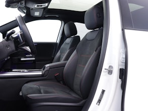 Vehicle image MERCEDES-BENZ GLA 220 d Swiss Star AMG Line 4matic