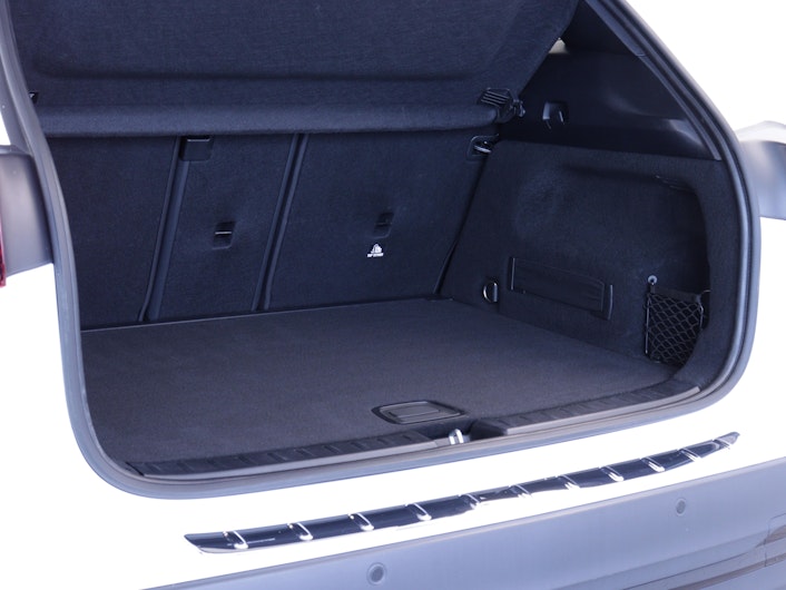 Vehicle image MERCEDES-BENZ GLA 220