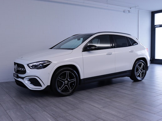 MERCEDES-BENZ GLA 220 d Swiss Star AMG Line 4matic 1