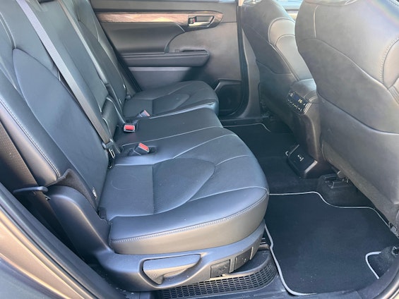 Vehicle image 11 Vehicle image 11