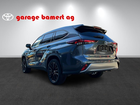 Vehicle image 3 Vehicle image 3