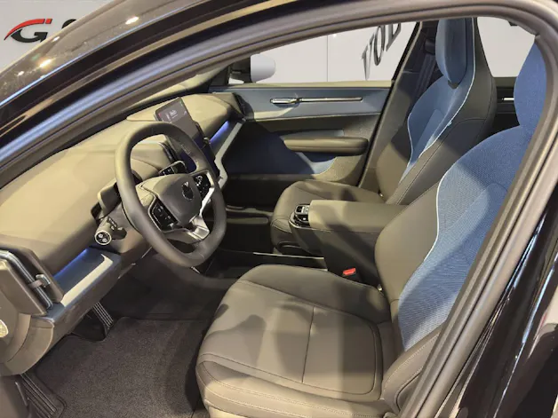 Volvo EX30 CC E60 Twin Performance AWD