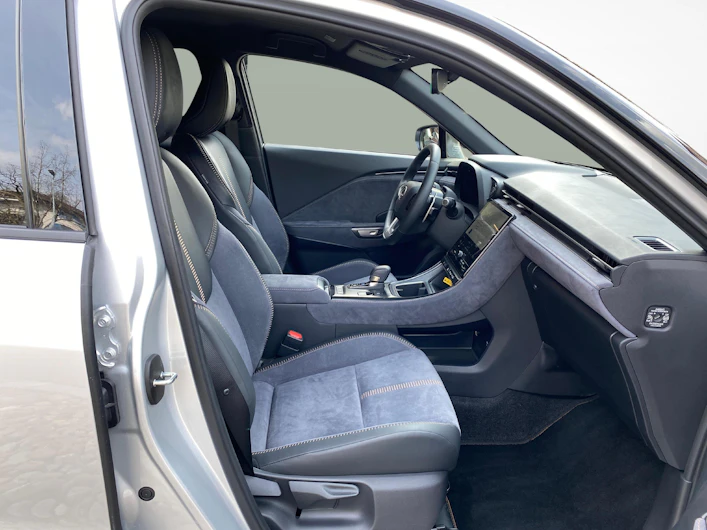 image du véhicule LEXUS LBX