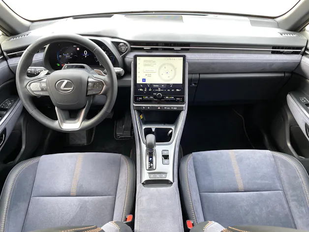 Lexus LBX 1.5 Hybrid Cool AWD