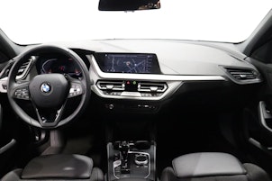 Vehicle image BMW 118i