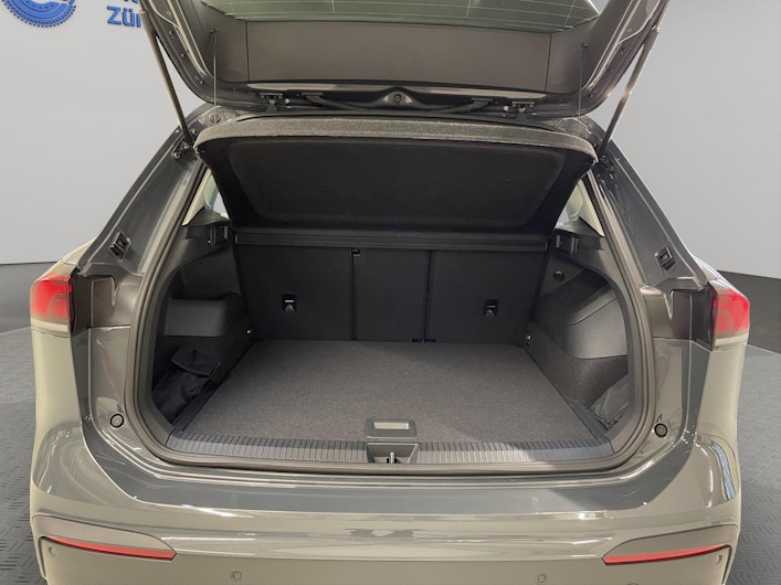 Vehicle image VW TIGUAN