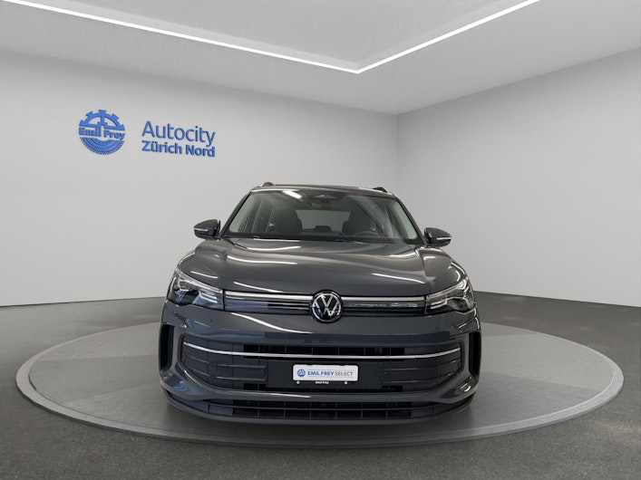 Vehicle image VW TIGUAN