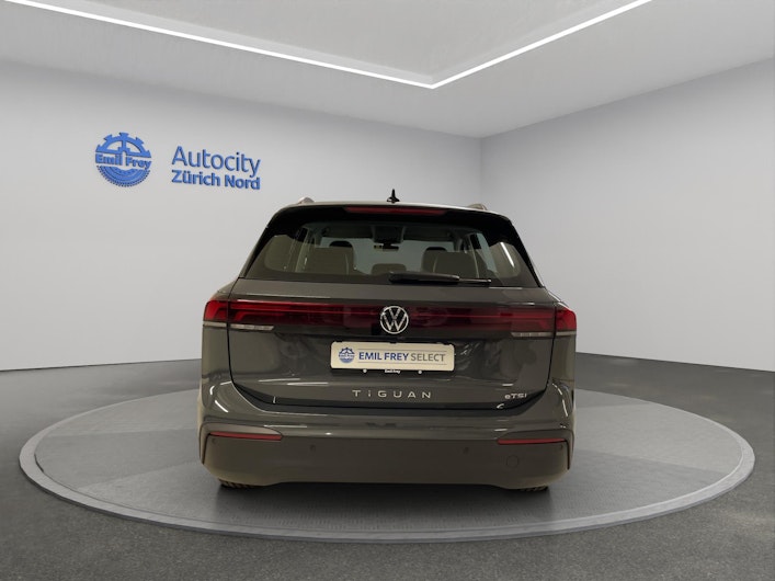 Vehicle image VW TIGUAN