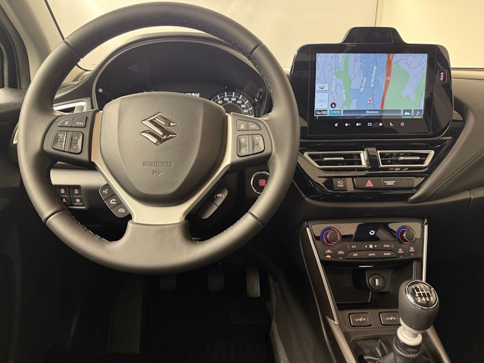 Vehicle image SUZUKI S-CROSS