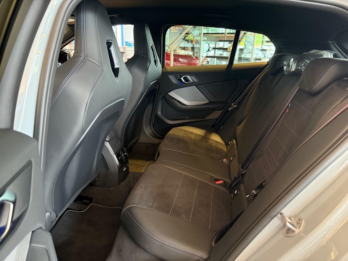 Vehicle image BMW 1 SERIES