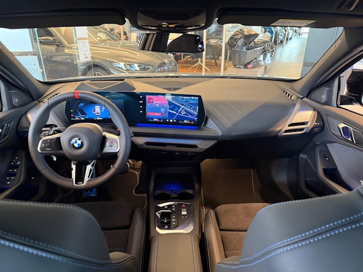 Vehicle image BMW 1 SERIES