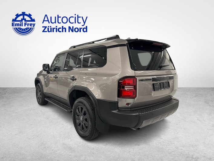 Vehicle image TOYOTA LANDCRUISER