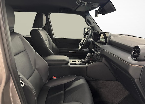 Vehicle image 3 Vehicle image 3