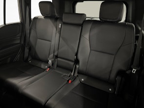 Vehicle image TOYOTA 2.8 D 48V Style