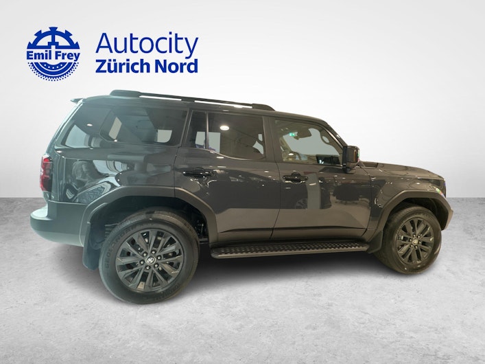 Vehicle image TOYOTA LANDCRUISER