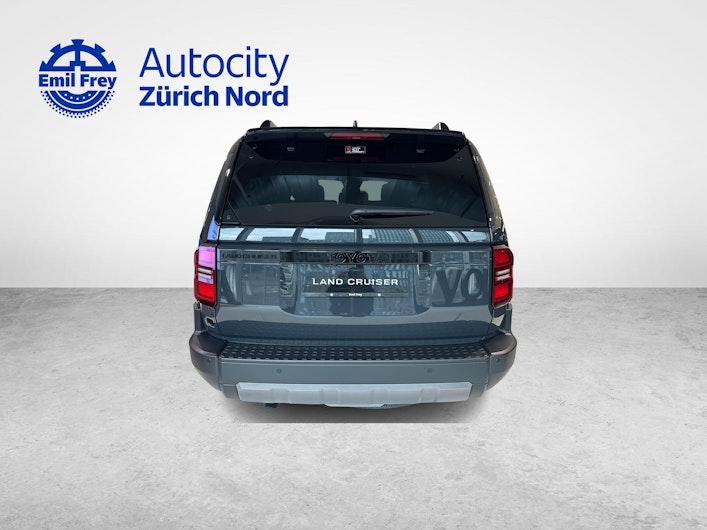 Vehicle image TOYOTA LANDCRUISER