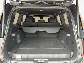 Vehicle image TOYOTA Land Cruiser 2.8 D 48V Invincible