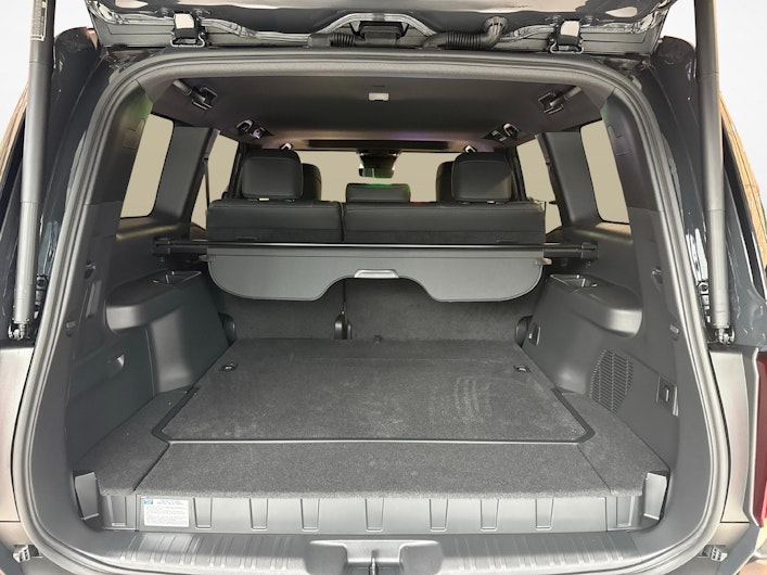 Vehicle image TOYOTA LANDCRUISER