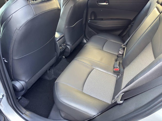 Vehicle image 7 Vehicle image 7