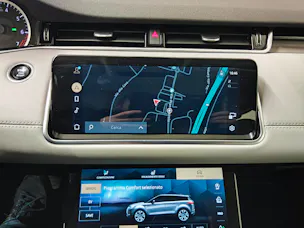 Land Rover Range Rover Evoque 1.5 T 300e SE - Ruote invernali incluse