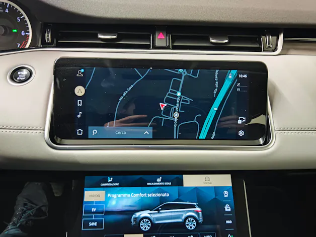 Land Rover Range Rover Evoque 1.5 T 300e SE - Ruote invernali incluse