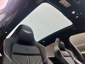 Vehicle image ASTON MARTIN DBX S 4.0 V8 Bi-Turbo