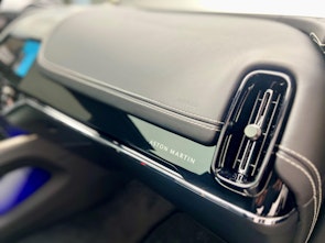 Vehicle image ASTON MARTIN DBX S 4.0 V8 Bi-Turbo