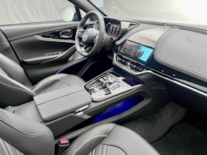 Vehicle image ASTON MARTIN DBX S 4.0 V8 Bi-Turbo