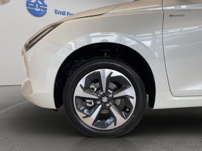 Fahrzeugbild SUZUKI Swift 1.2 Tradizio Top Hybrid 4x4