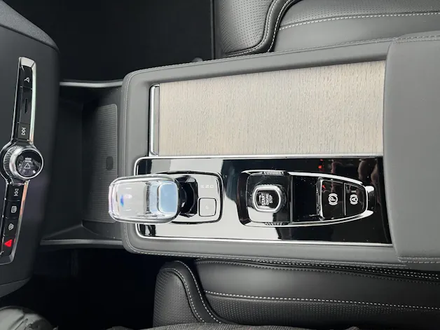 Volvo XC90 2.0 T8 TE Ultra Dark eAWD