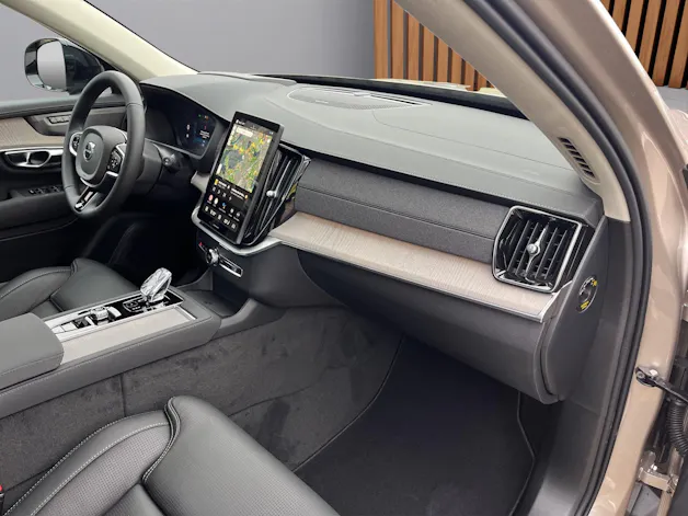 Volvo XC90 2.0 T8 TE Ultra Dark eAWD