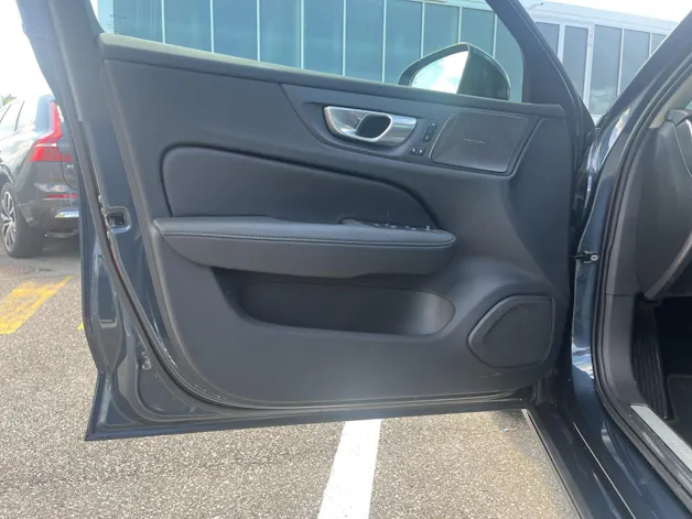 Volvo V60 2.0 T8 TE Ultimate Dark eAWD
