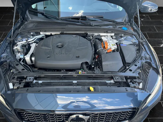 Volvo V60 2.0 T8 TE Ultimate Dark eAWD