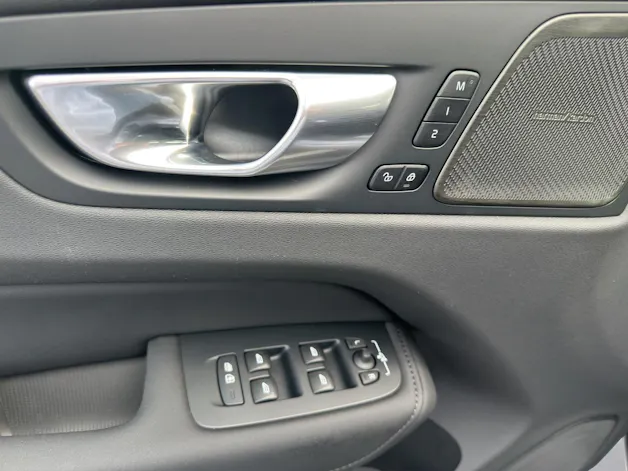 Volvo XC60 2.0 T6 TE Ultra Dark eAWD
