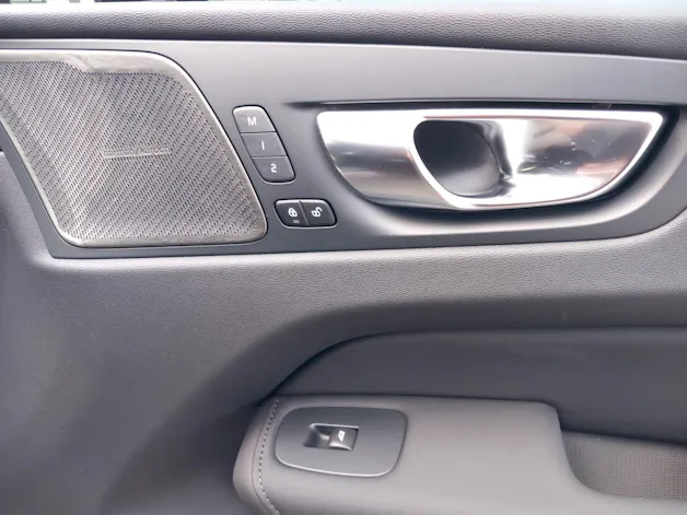 Volvo XC60 2.0 T6 TE Ultra Dark eAWD