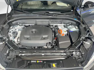 VOLVO XC60 2.0 T6 TE Ultra Dark eAWD