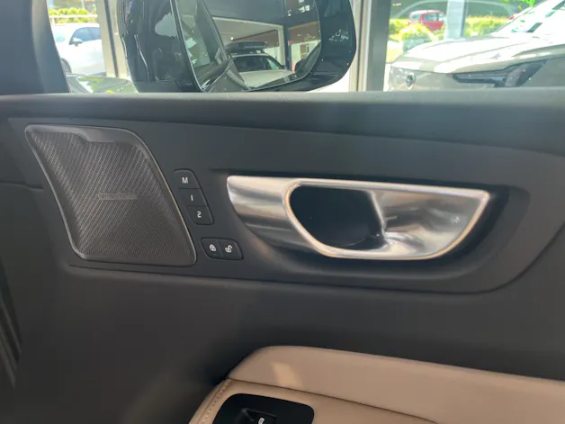 Volvo XC60 2.0 T6 TE Ultra Dark eAWD