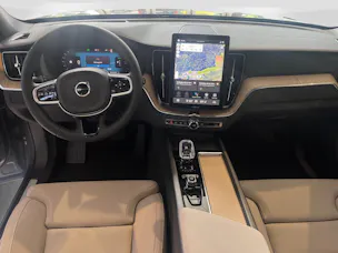 VOLVO XC60 2.0 T6 TE Ultra Dark eAWD