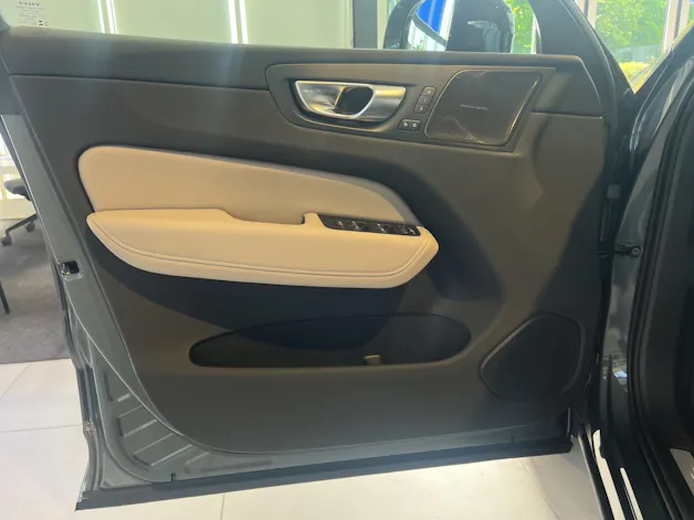 Volvo XC60 2.0 T6 TE Ultra Dark eAWD