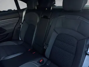 Porsche Taycan 4S Cross Turismo mit Performancebatterie Plus