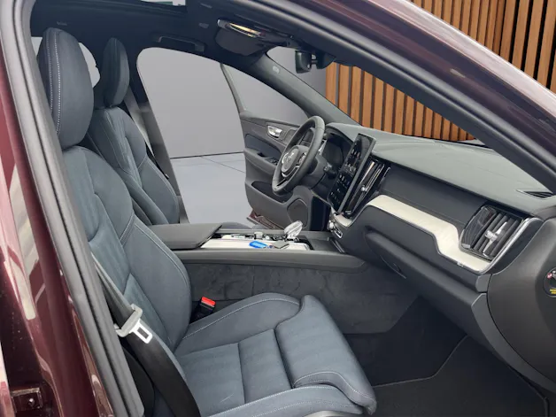 Volvo XC60 2.0 T6 TE Ultra Dark eAWD