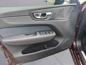 Volvo XC60 2.0 T6 TE Ultra Dark eAWD