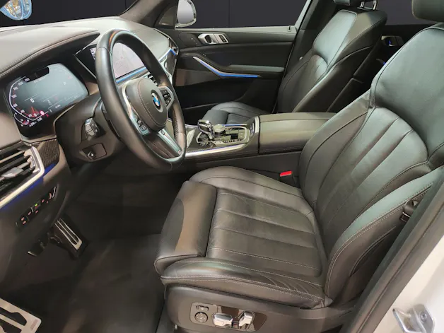 BMW X5 M50i xDrive