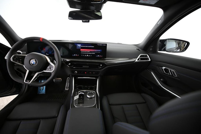 Vehicle image BMW 3 SERIES